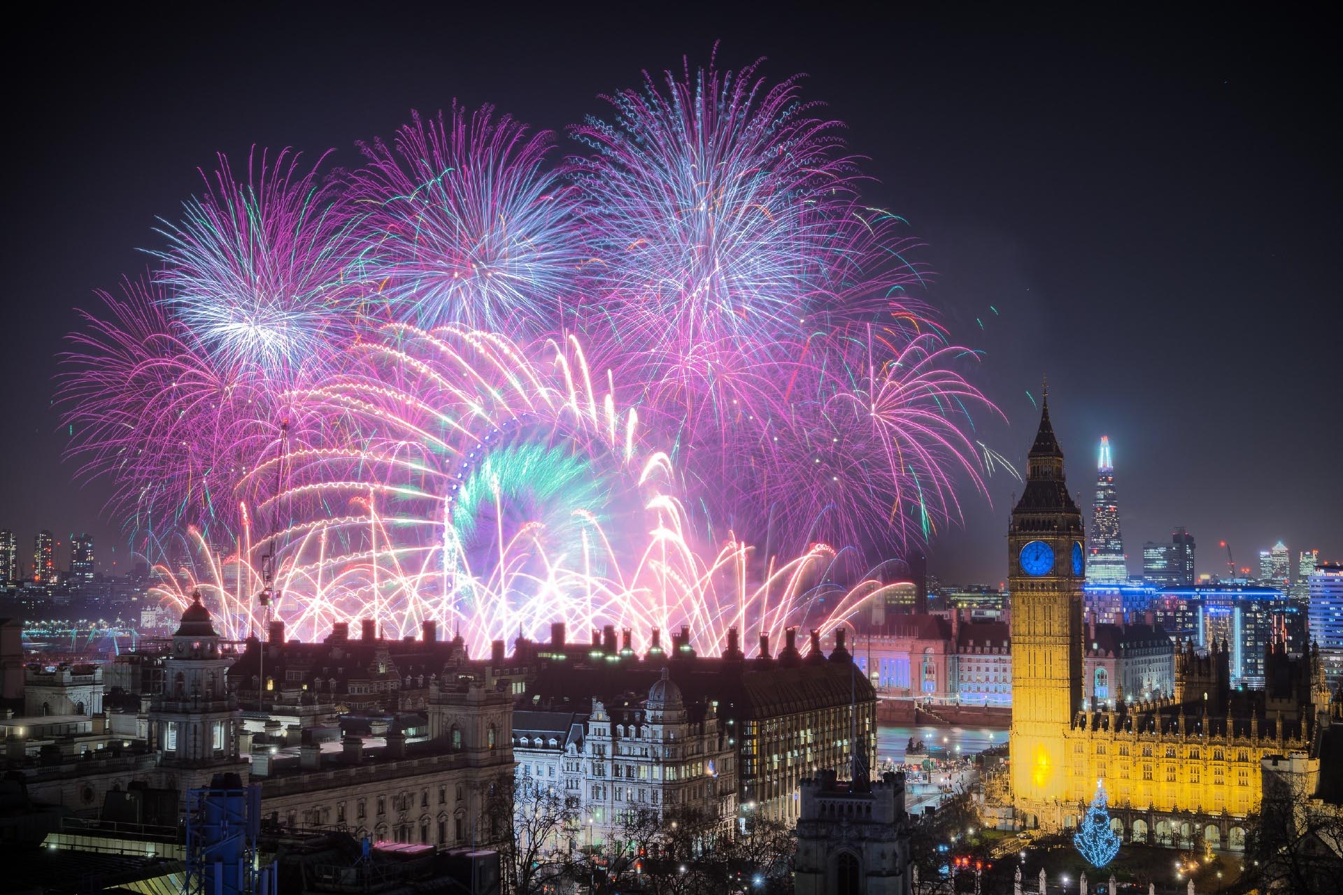 新年のロンドンの夜の風景　イギリスの風景