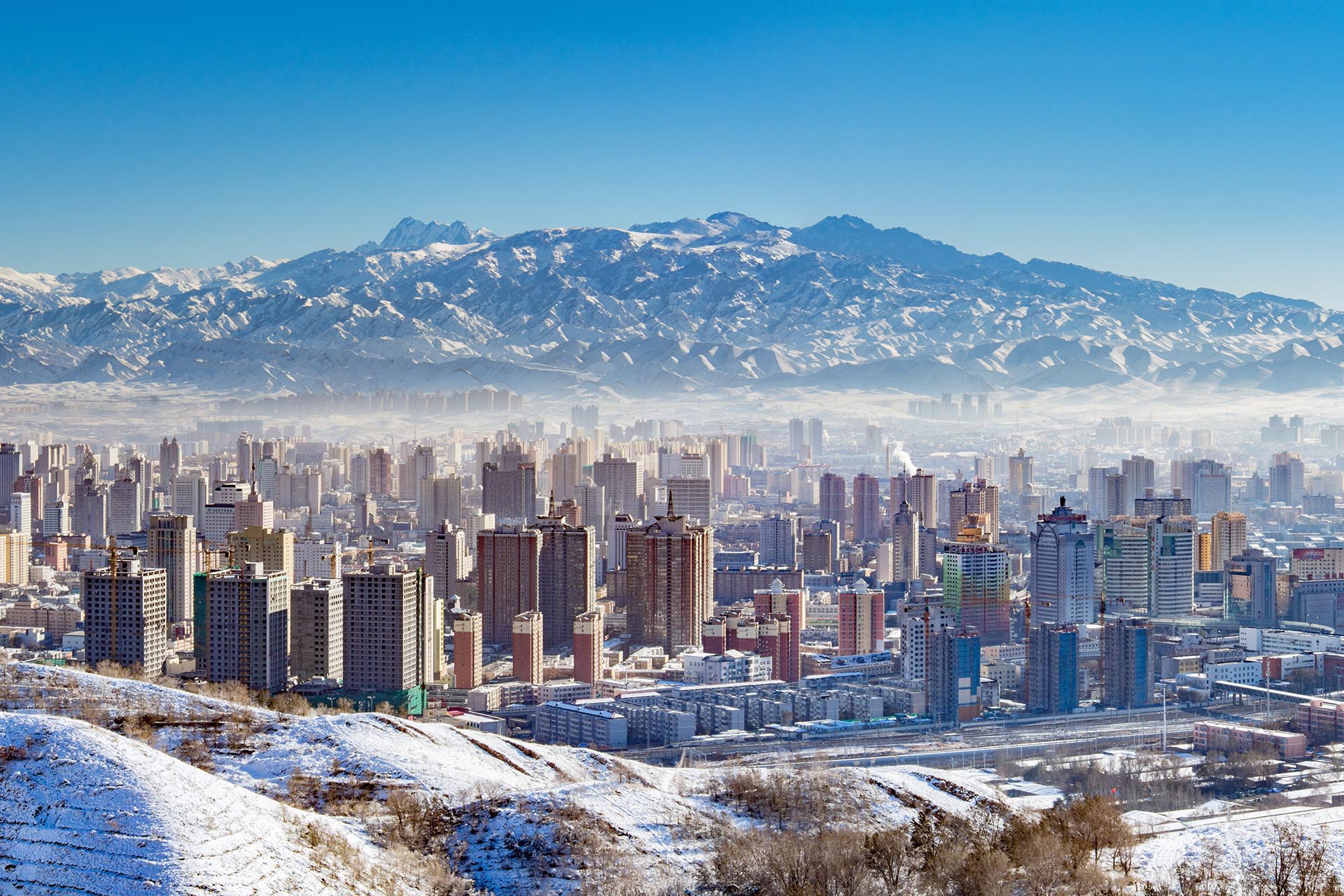 冬のウルムチの風景　新疆ウイグル自治区　中国の風景