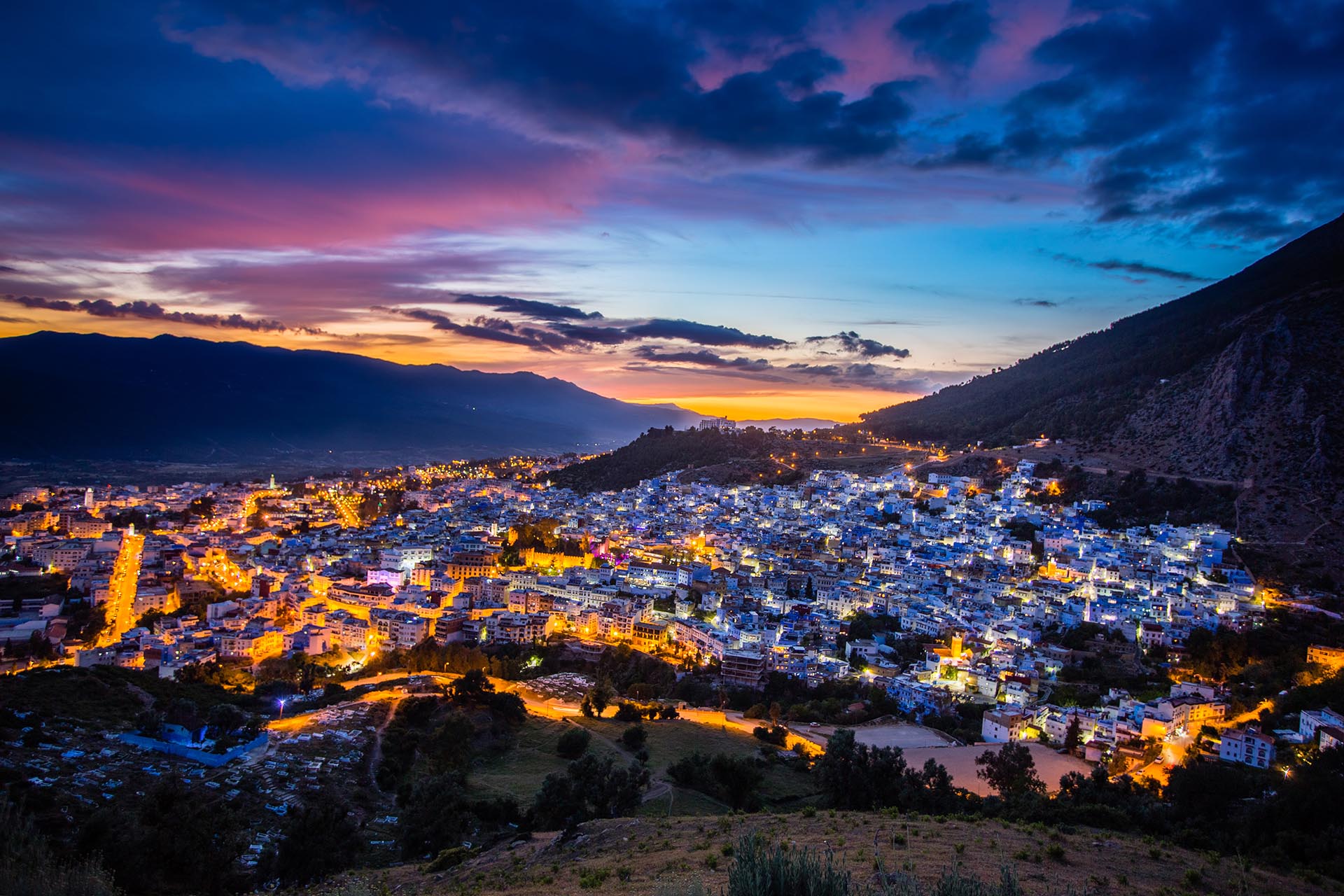 夕暮れのシャウエン　モロッコの風景
