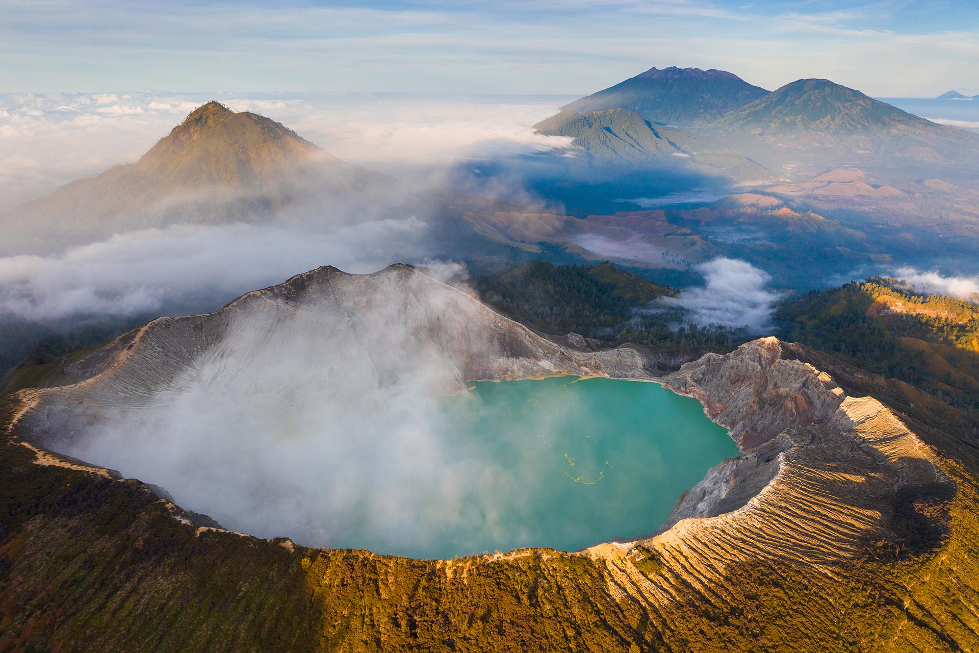イジェン山の風景　インドネシアの風景