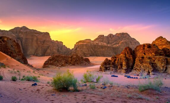 ワディラム砂漠の風景　ヨルダンの風景