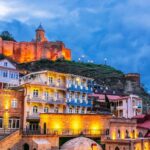 夕暮れのトビリシの旧市街　ジョージアの風景