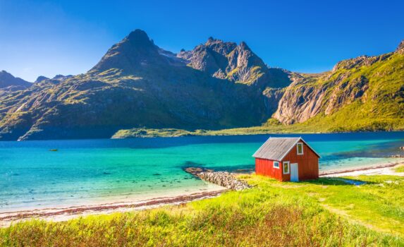 夏のロフォーテン諸島　ノルウェーの風景
