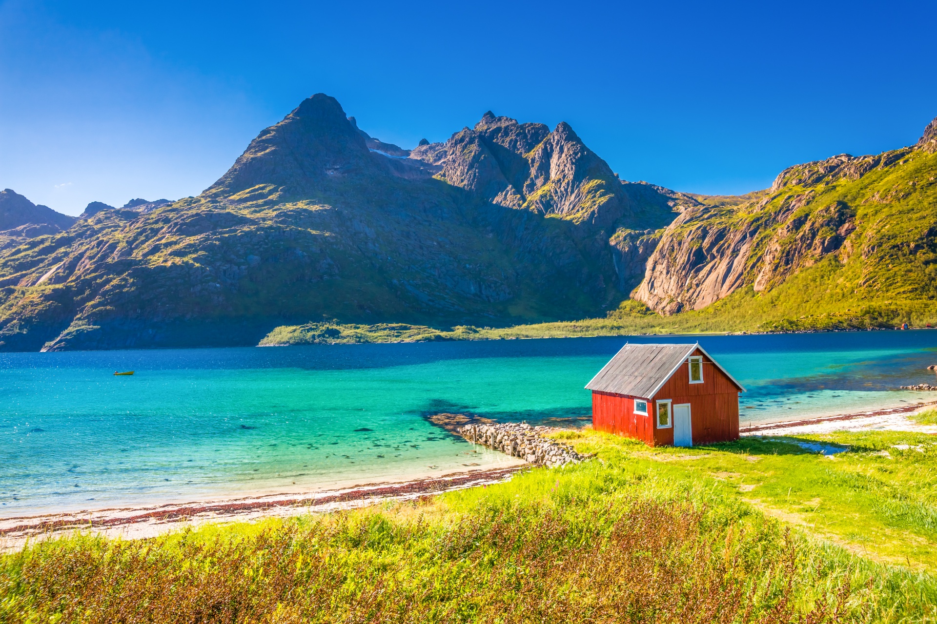 夏のロフォーテン諸島　ノルウェーの風景