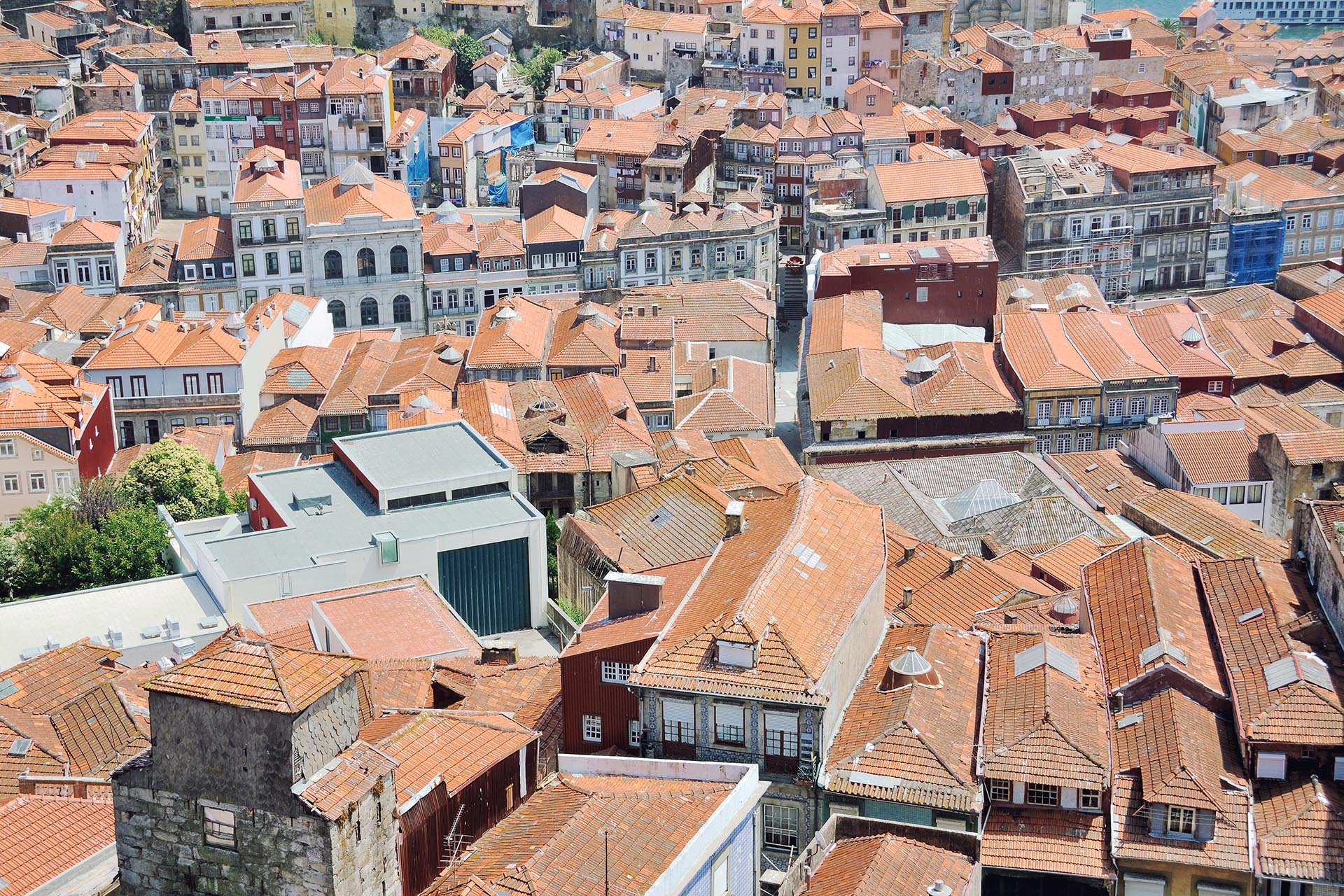 ポルト - 赤い屋根の風景　ポルトガルの風景
