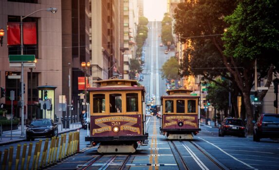 サンフランシスコ　ケーブルカーのある風景　アメリカ合衆国の風景