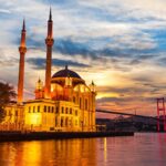 モスクとボスポラス橋　イスタンブールの風景　トルコの風景