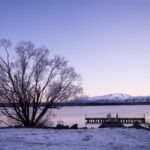 夕暮れ時のオハウ湖　ニュージーランドの風景