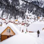冬のバフマロの雪景色　冬のジョージアの風景
