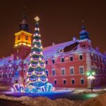 ワルシャワ旧市街のクリスマスツリー　ポーランドの風景