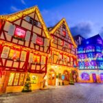 クリスマスシーズンの夜の風景　コルマール　フランスの冬の風景