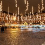 冬の夜のマドリードのマヨール広場　スペインのクリスマス風景