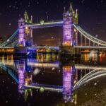 クリスマスのタワーブリッジ　ロンドンの冬の風景　イギリスの風景