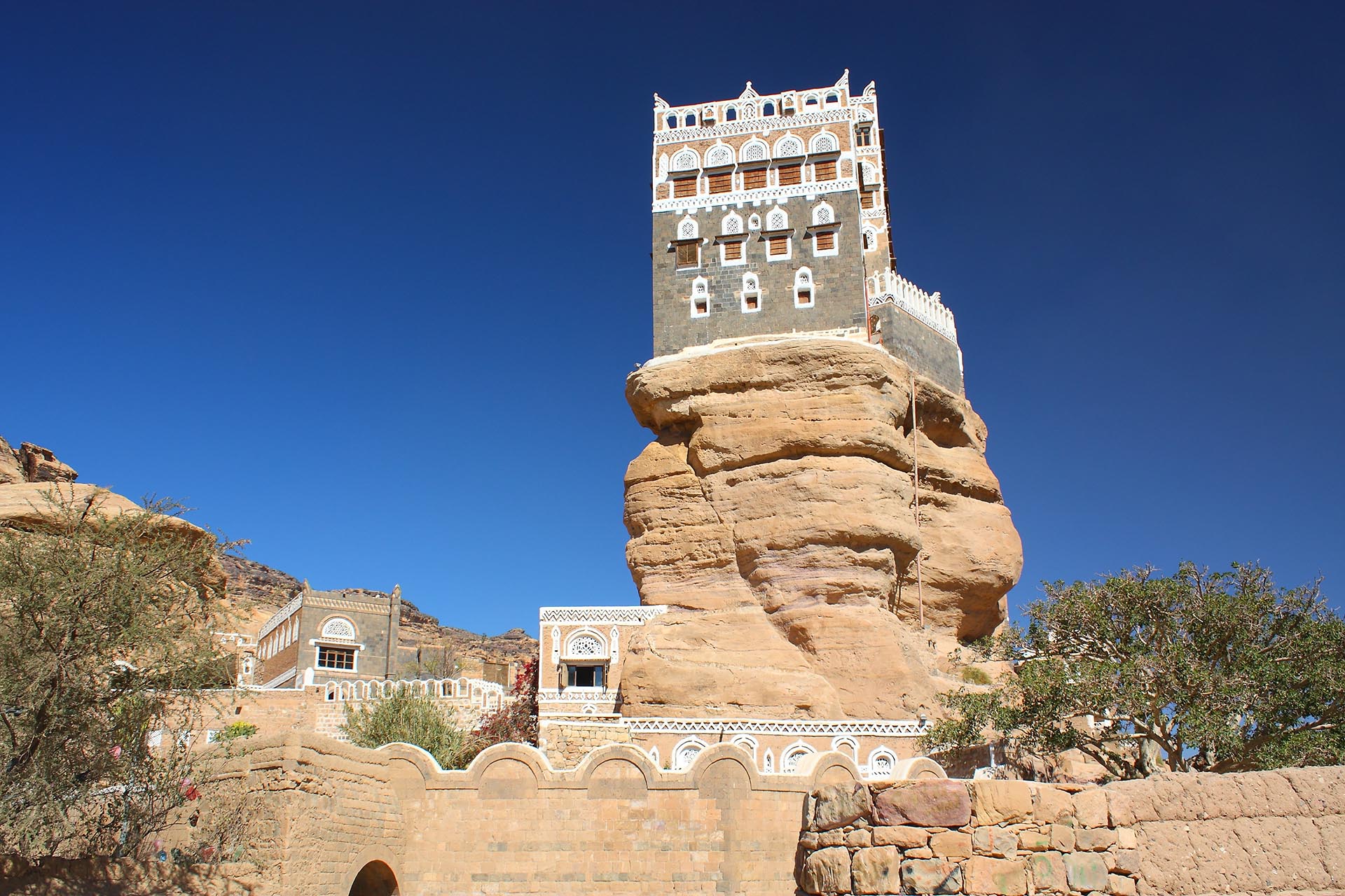 ワディ・ダールのロックパレス　イエメンの風景