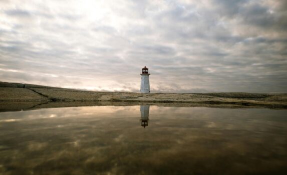 ペギーズコーブ灯台　カナダの風景