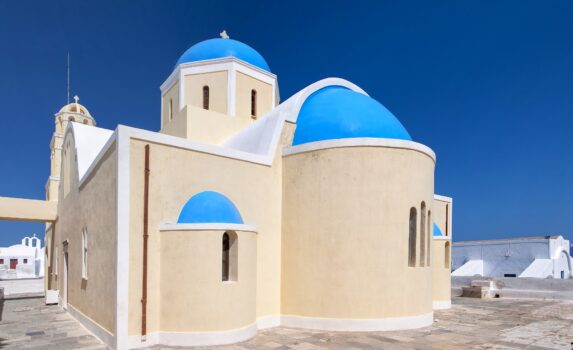 サントリーニ島の教会　ギリシャの風景