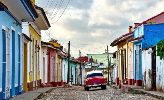 トリニダの路地　キューバの風景