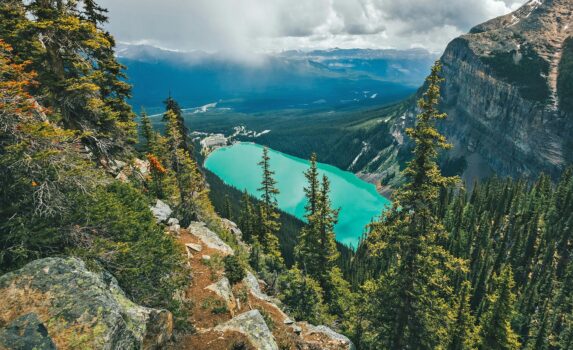 ルイーズ湖の絶景　カナダの風景