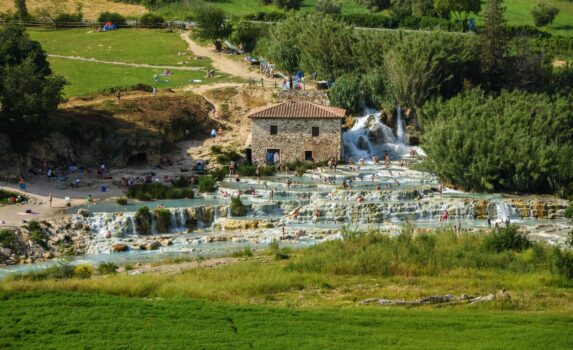 サトゥルニア温泉　トスカーナ地方の風景　イタリアの風景