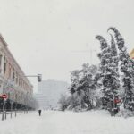 雪のコロン広場　冬のマドリード　スペインの風景