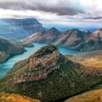 スリー・ロンダベル・ビューポイントから見るブライド・リバー・キャニオン　南アフリカの絶景