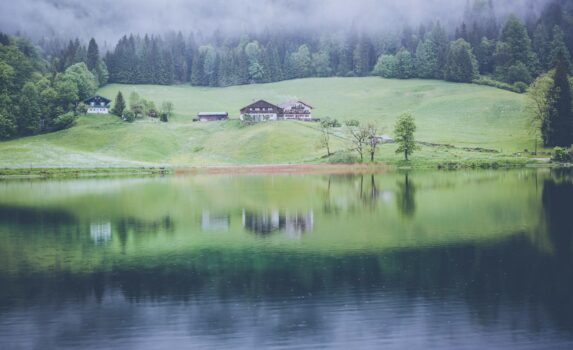 ヒンター湖　ドイツの風景