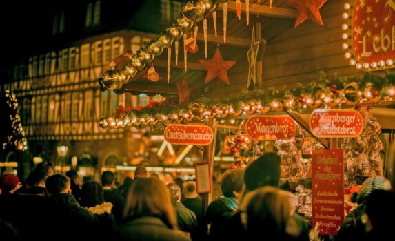 フランクフルトのクリスマス・マーケット　ドイツの風景　クリスマスのドイツ