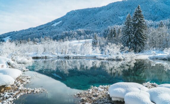 冬のクランスカ・ゴーラ　冬のスロベニアの風景