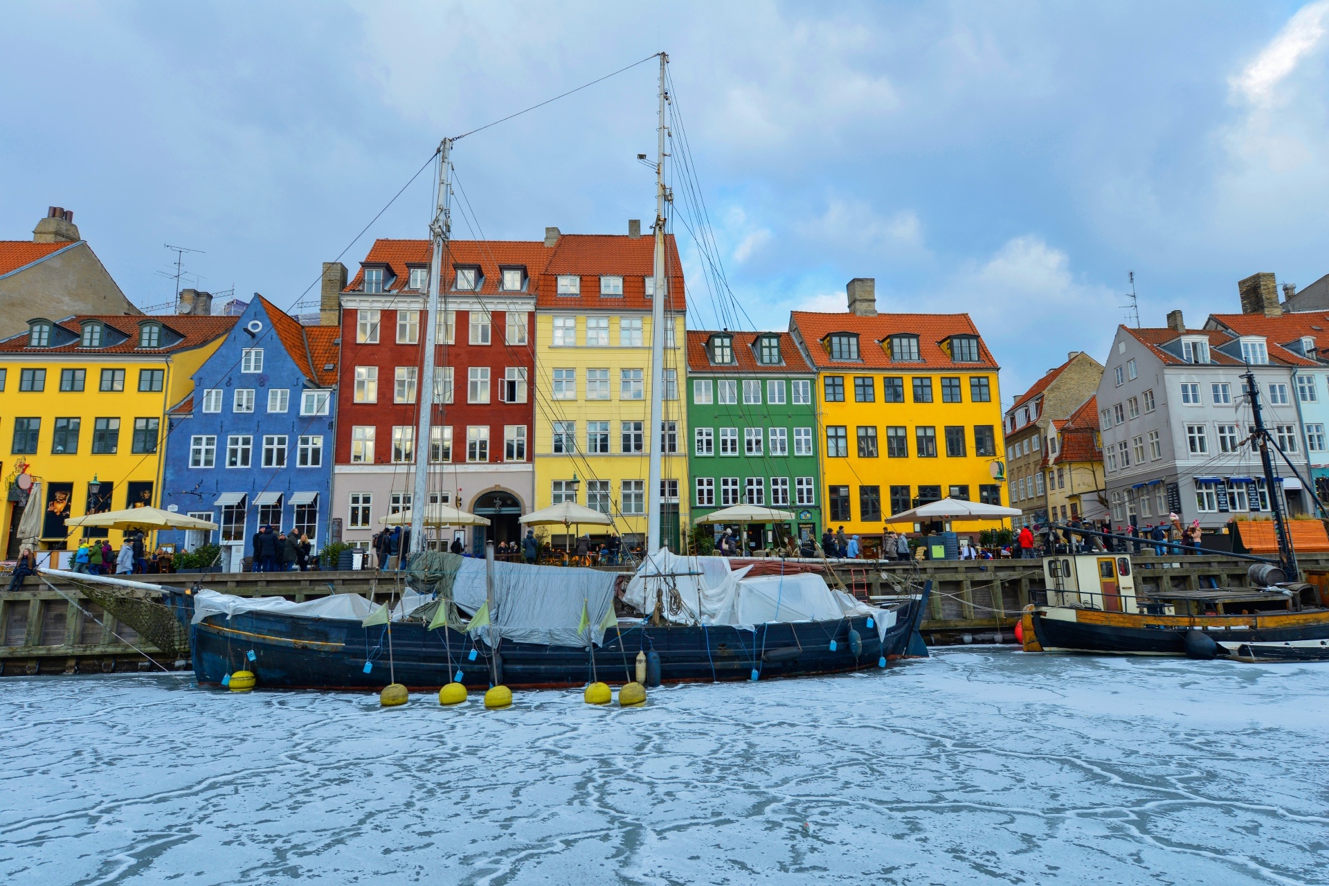 冬のコペンハーゲン　ニューハウン　冬のデンマークの風景