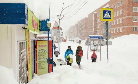 冬のシベリアの風景　ロシアの風景