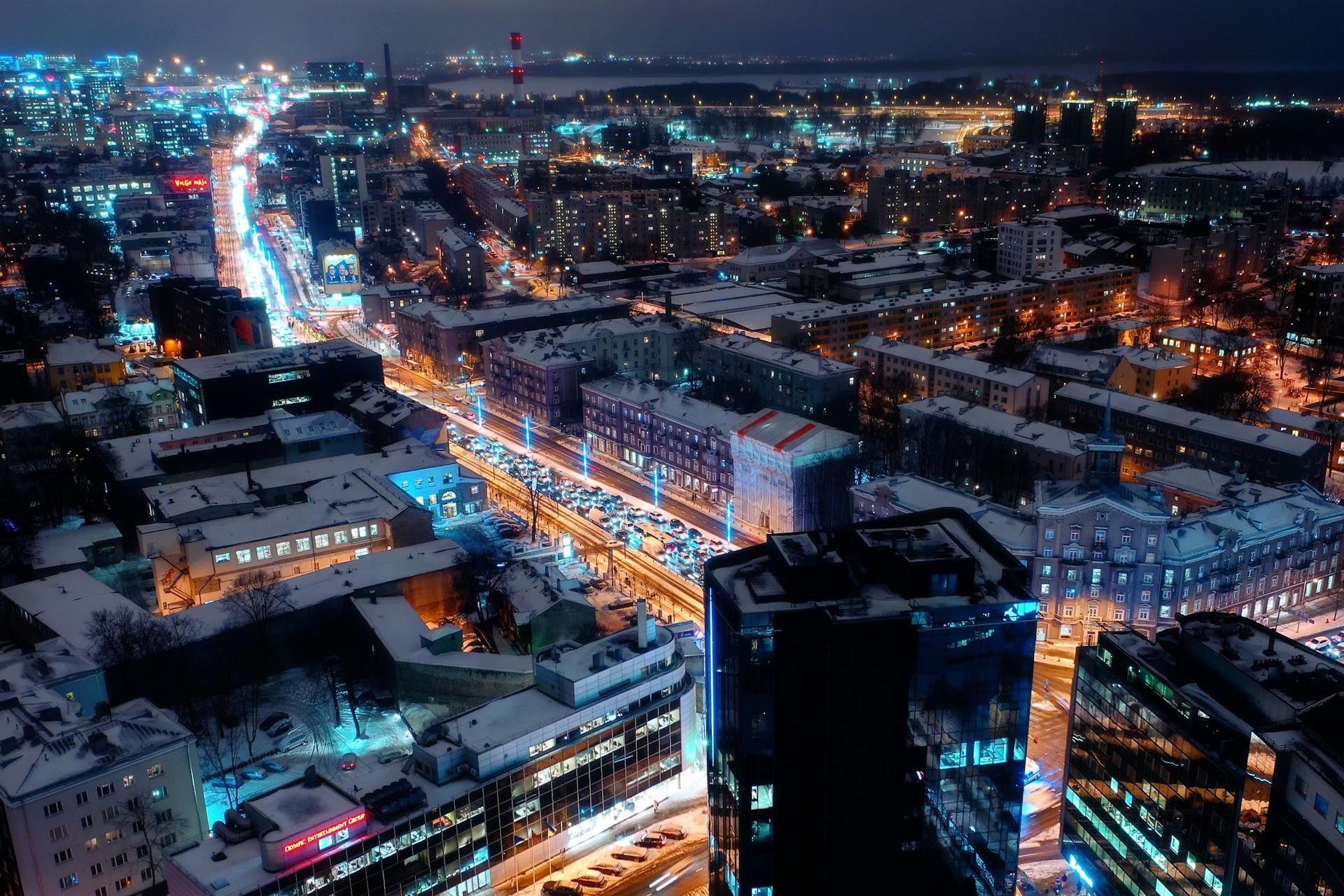 冬の夜のタリン　エストニアの風景