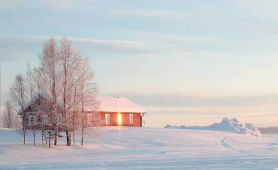 冬のユッラスヤルヴィ　フィンランドの風景