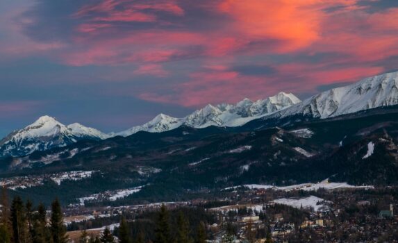 ザコパネの風景　タトラの山並み　ポーランドの風景
