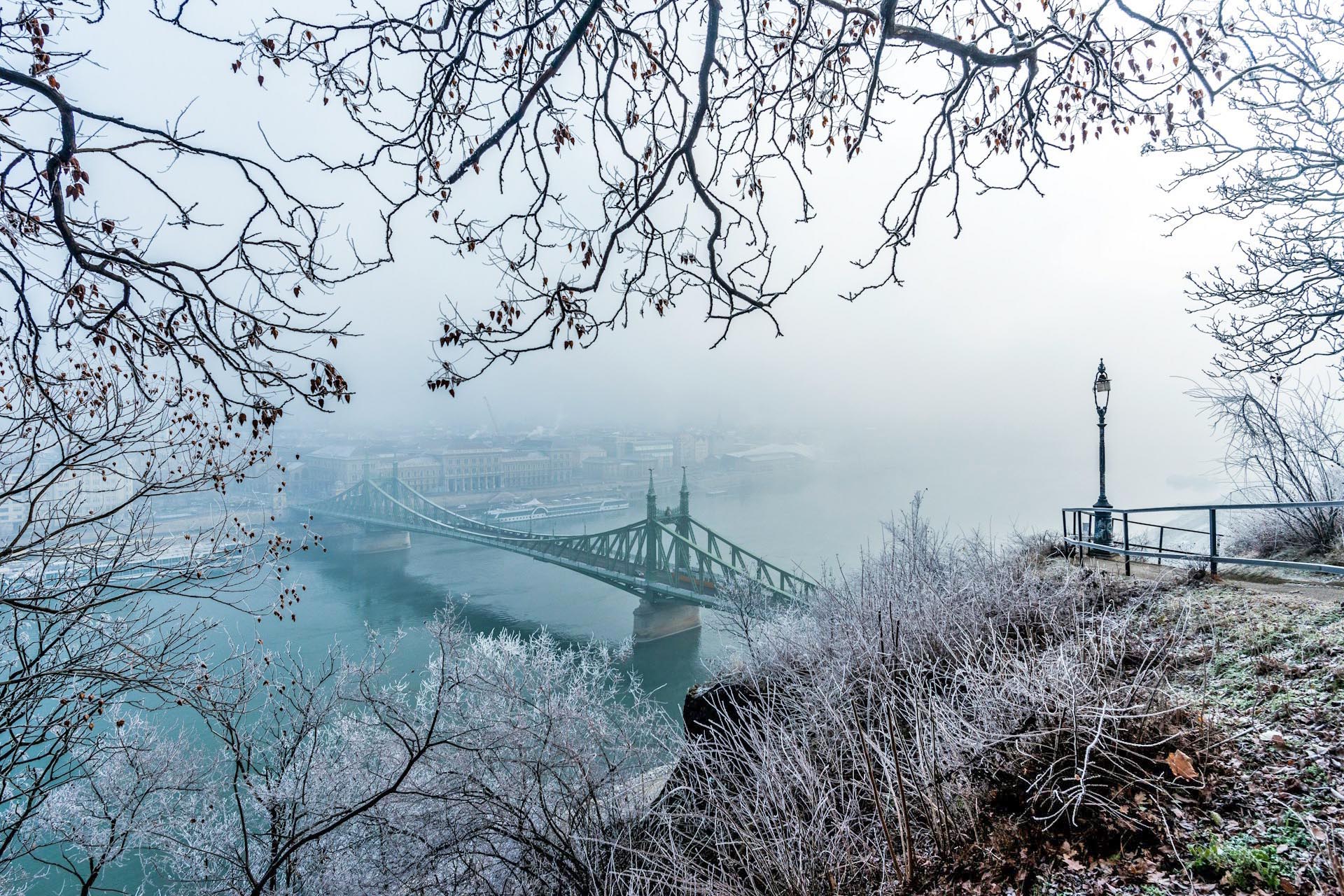 冬のブダペスト　冬のハンガリーの風景