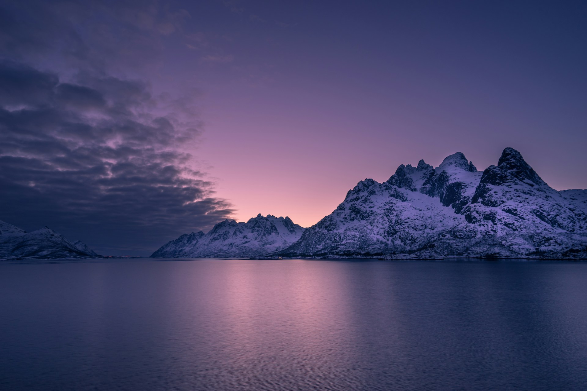 ロフォーテン諸島　ノルウェーの風景