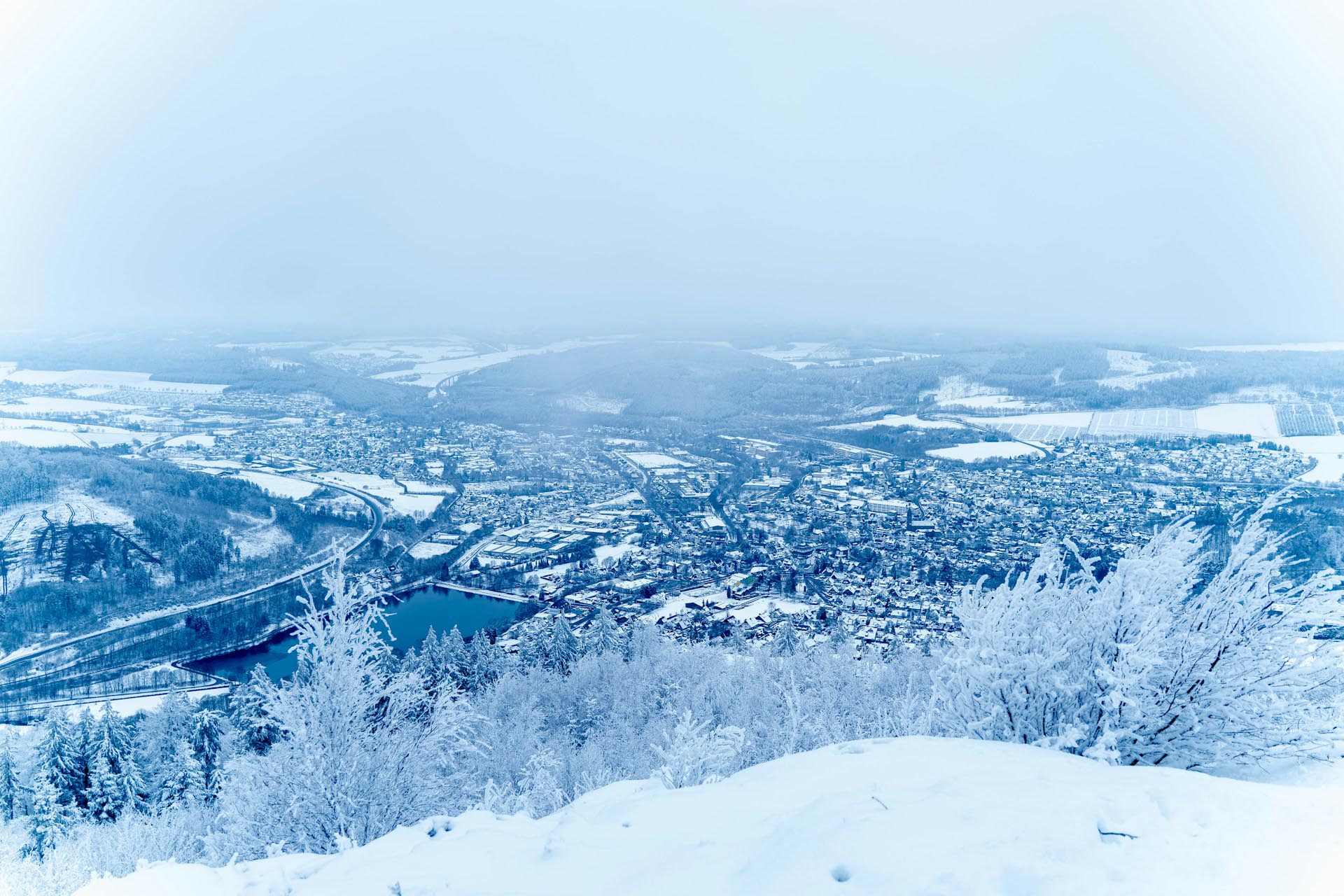 雪のオルスベルク　冬のドイツの風景