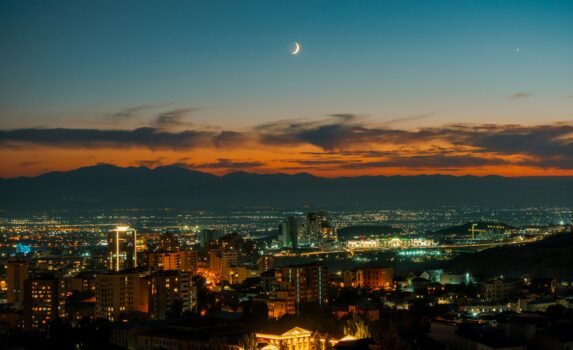 夕暮れのエレバンの風景　アルメニアの風景