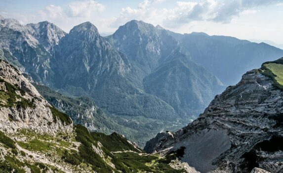 スロベニアの山並み　スロベニアの風景