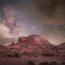 夜の夕日とモニュメント・バレーの星空　ユタ　アメリカ合衆国の風景