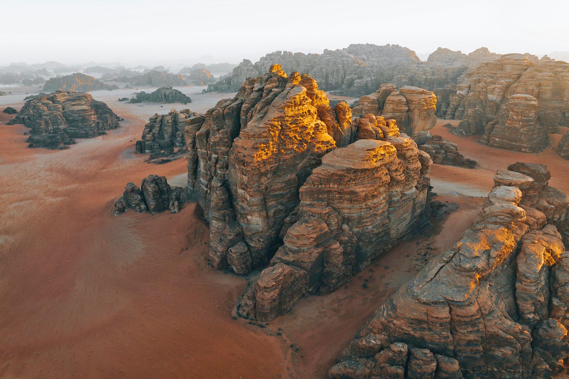 ヒスマ砂漠の風景　サウジアラビアの風景