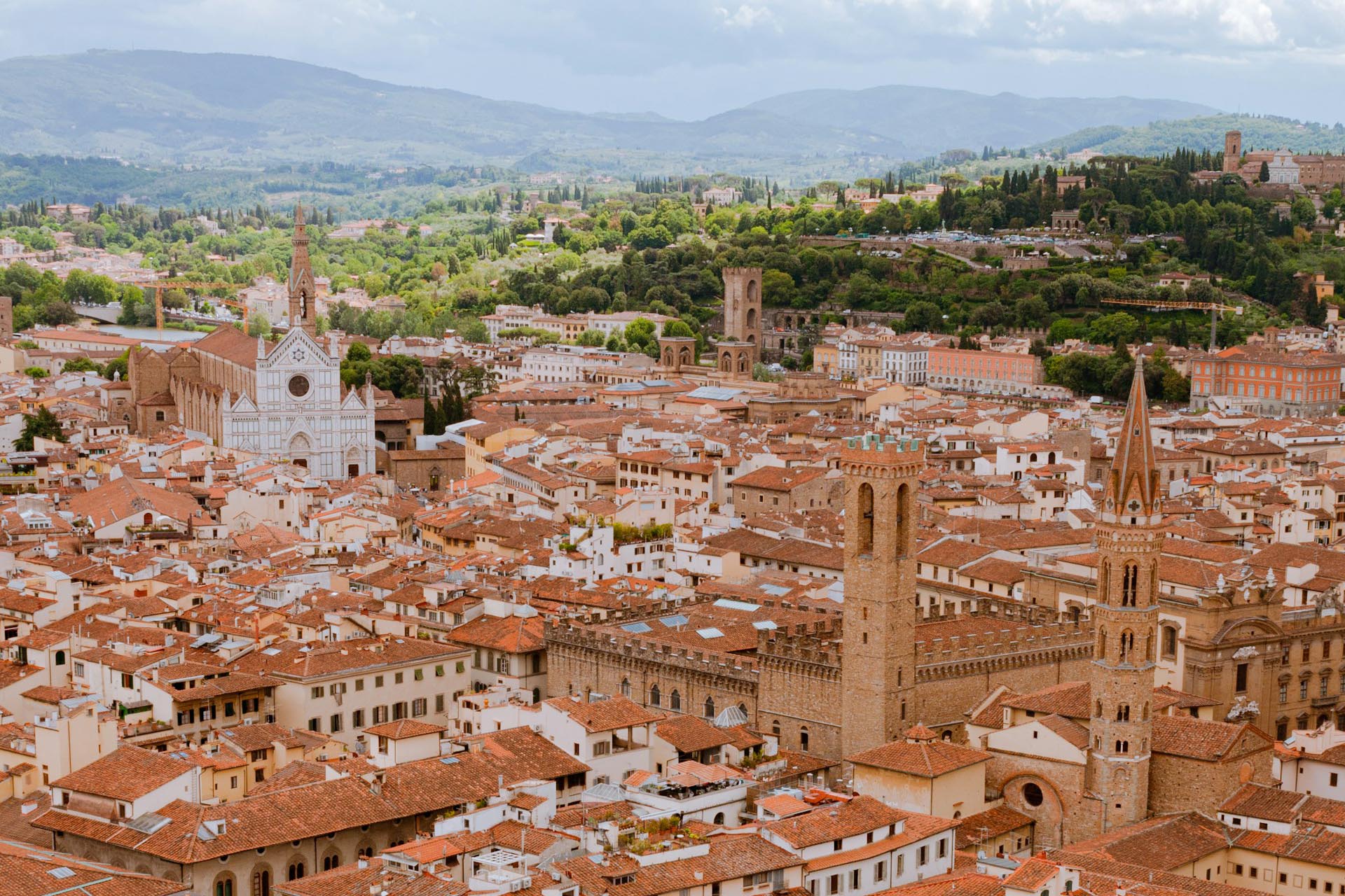 フィレンツェの町並み　イタリアの風景