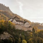 ファドゥーツ城　ファドゥーツの風景　リヒテンシュタイン公国の風景