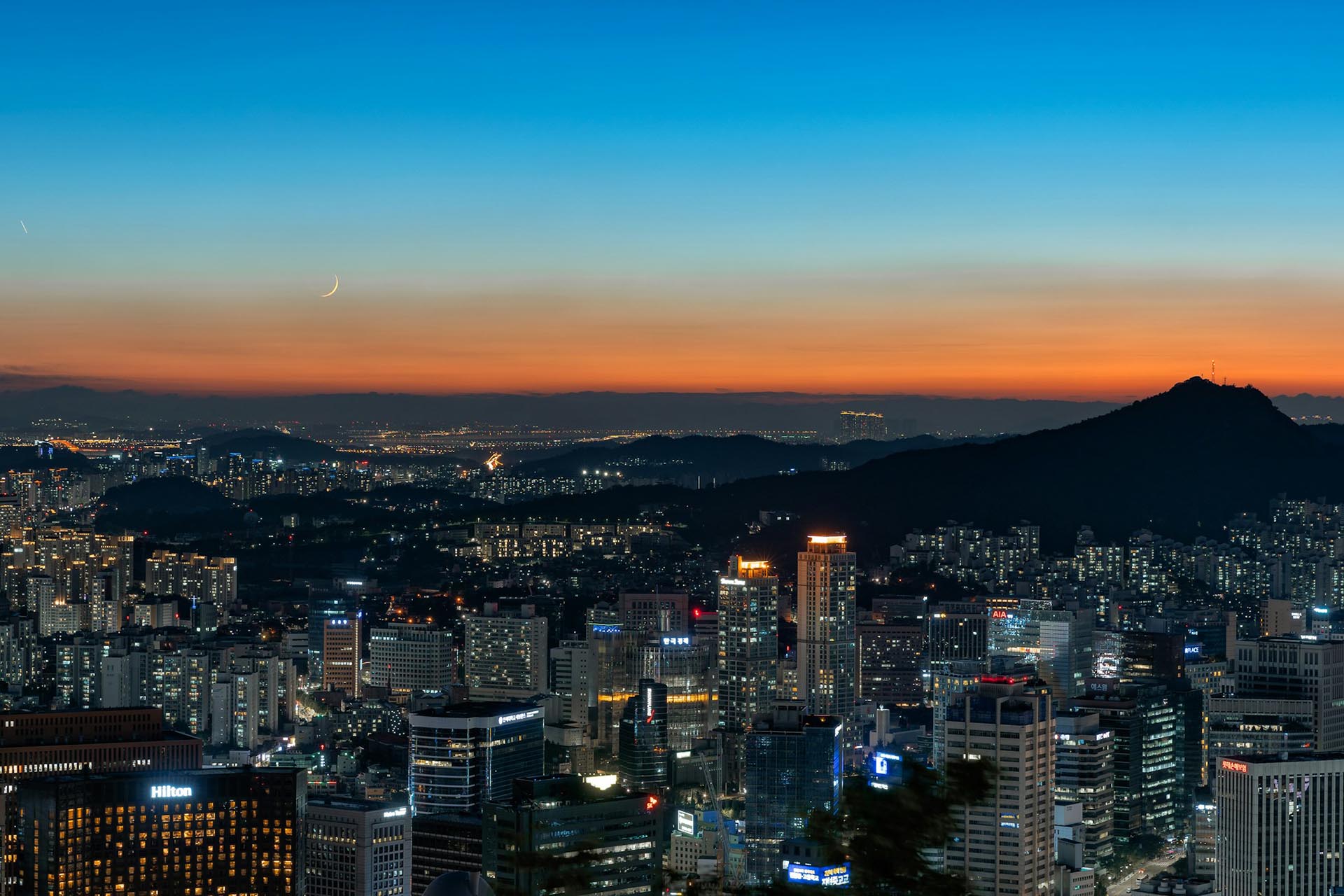 ソウルの町並み　韓国の風景