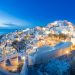 サントリーニ島　夕暮れのイア村の風景　ギリシャの風景